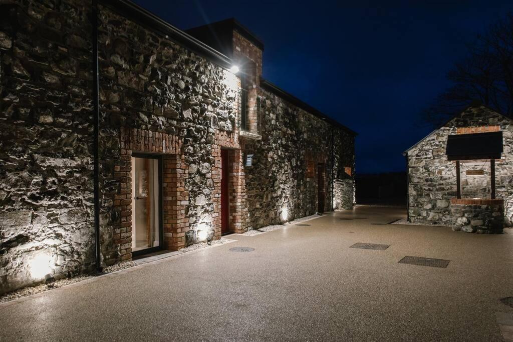 The Byre At Corrstown Village Портръш Екстериор снимка